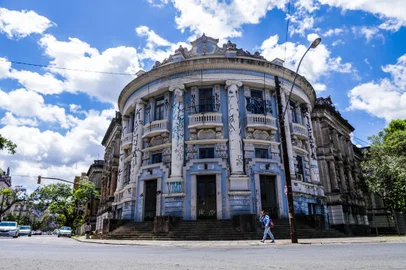 PORTO ALEGRE, RS, BRASIL - 09/11/2021. Antigo prédio da faculdade de medicina será restaurado. FOTO: Marco Favero / Agência RBS<!-- NICAID(14936485) -->