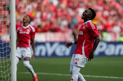 Porto Alegre, RS, Brasil, 16/03/2025 - Final do Campeonato Gaúcho no Estádio Beira-Rio, Clássico GreNal - Foto: Renan Mattos/Agência RBS<!-- NICAID(15996632) -->