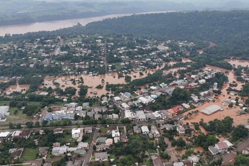 Norte do RS volta a registrar prejuízos após temporal <!-- NICAID(15601621) -->