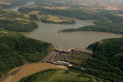 Usina Hidrelétrica de Itaúba<!-- NICAID(14933468) -->