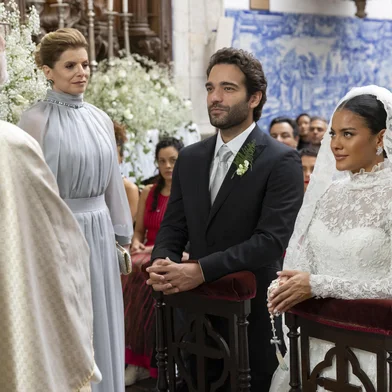 Cerimônia de casamento de Maria de Fátima (Bella Campos) e Afonso (Humberto Carrão).<!-- NICAID(16076435) -->