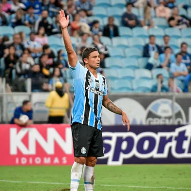 Partida entre GrÃªmio x CRBPorto Alegre (RS), 30/04/2022 - Futebol/ GrÃªmio x CRB - xxxxxxx, durante a partida entre GrÃªmio x CRB, vÃ¡lida pela 5Âº rodada do Campeonato Brasileiro SÃ©rie B 2022, realizada no EstÃ¡dio Arena do GrÃªmio, neste sÃ¡bado (30).Local: Porto AlegreIndexador: Luciano MacielFotógrafo: RepÃ³rter FotogrÃ¡fico<!-- NICAID(15083955) -->