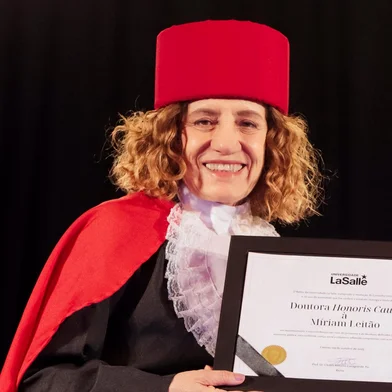 Universidade Lasalle realizou, nesta quinta-feira (9), a outorga do título de Doutora Honoris Causa à jornalista e escritora Miriam Leitão.<!-- NICAID(16143694) -->