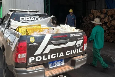 Polícia apreende uma tonelada de alimentos impróprios para consumo no noroeste do RS<!-- NICAID(16001265) -->