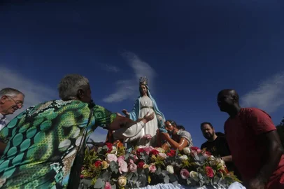 Celebração na igreja da Nossa Senhora do Trabalho<!-- NICAID(15416809) -->