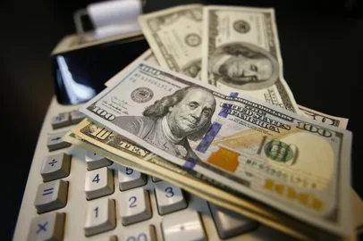 PORTO ALEGRE, RS, BRASIL, 06-06-2018: Fotos para matéria sobre a alta do Dólar na bolsa de valores (FOTO FÉLIX ZUCCO/AGÊNCIA RBS, Editoria de Notícias).<!-- NICAID(13585346) -->