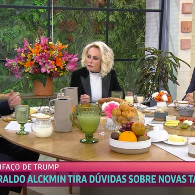 O vice-presidente e ministro do Desenvolvimento, Indústria, Comércio e Serviços, Geraldo Alckmin, afirmou  que o governo federal está trabalhando em um plano para evitar demissões em massa após a imposição da tarifa de 50% dos Estados Unidos sobre produtos brasileiros. A declaração foi feita durante participação no programa Mais Você, da TV Globo.Segundo ele, a medida ainda está em elaboração e deve envolver outras pastas, com foco na proteção de empregos e nos setores mais afetados, como a indústria. De acordo com Alckmin, os detalhes do plano ainda não foram divulgados porque o presidente Lula “ainda tem que bater o martelo”, mas garantiu que “ninguém vai ficar desamparado”.<!-- NICAID(16091575) -->