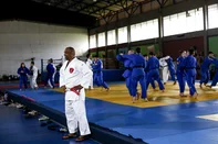 PORTO ALEGRE, RS, BRASIL, 05-03-2026: A Federação Gaúcha de Judô realizou um treinamento de campo internacional com a participação de um dos principais nomes da história do judô português, Nuno Delgado. O atleta é o primeiro judoca português a conquistar uma medalha olímpica, feito alcançado com o bronze nos Jogos Olímpicos de Sydney, em 2000. Durante o treino em Porto Alegre, o judoca Willian Lima também participou da atividade. Fotos: Duda Fortes/Agencia RBS<!-- NICAID(16239036) -->