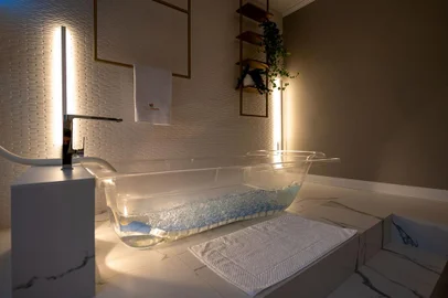 Lightshape Estética Contemporânea e Saúde comemora 10 anos. <!-- NICAID(14974524) -->