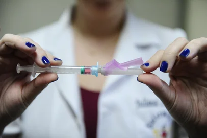 Dia D da vacinação mobiliza população contra o sarampo<!-- NICAID(14296229) -->