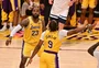 LeBron e Bronny James se tornam primeira dupla de pai e filho a jogar juntos na NBA