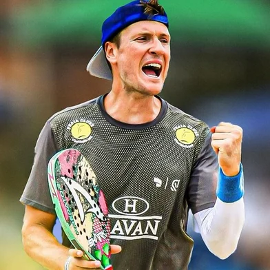 André Baran, jogador de beach tennis<!-- NICAID(15350139) -->