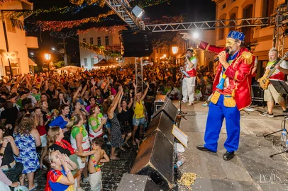 A sexta edição do Carnaval do Bepi acontece no dia 14 de fevereiro de 2026, sábado, com início às 18h, tendo como ponto de saída a Prefeitura Municipal de Garibaldi (Rua Júlio de Castilhos, 254). O público é convidado a acompanhar o tradicional cortejo carnavalesco pelas ruas do Centro Histórico e a se entregar à folia ao som da Banda do Bloco do Bepi, com grande celebração na Rua Buarque de Macedo.<!-- NICAID(16223441) -->
