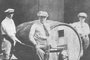 Leopoldo Lanz viajou pelo Brasil em 1931 e 1932 empurrando um barril.<!-- NICAID(15227159) -->