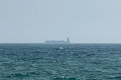 Estreito de Ormuz fechado neste sábado (18) aumenta a tensão no Oriente Médio