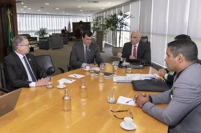 Moraes tem novo encontro com Defesa no TSE para tratar de urnas eletrônicas<!-- NICAID(15192820) -->