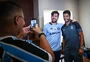 Com apoio da torcida e dúvida no time, Grêmio chega a Brasília para estreia na Copa do Brasil