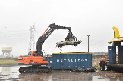 DetranRS conta com nova estação fixa de reciclagem<!-- NICAID(15798889) -->