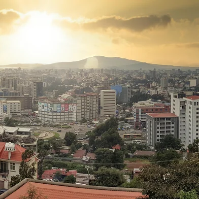 Panorama of the Capital City of Ethiopia, Addis AbabaAddis Ababa, Ethiopia - October 2017: Panorama of the Capital City of Ethiopia, Addis AbabaFonte: 305502653<!-- NICAID(16076586) -->