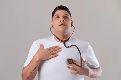 Enfermeiro, ator e humorista Diego Besou apresenta em Caxias do Sul o espetáculo "Tô de Plantão", no UCS Teatro.<!-- NICAID(15374846) -->