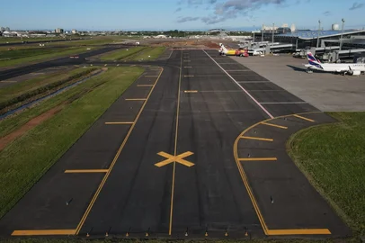 Pista do aeroporto Salgado Filho está em obras