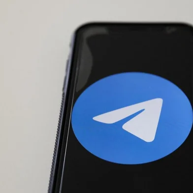 Celular com o aplicativo Telegram instalado<!-- NICAID(15413374) -->