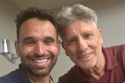 Rodrigo e Renato<!-- NICAID(16075670) -->