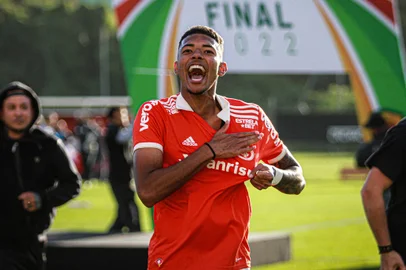 *A PEDIDO DE FILIPE DUARTE* Matheus Dias, jogador do sub-20 do Internacional - Foto: Jota Finkler/SC Internacional/DivulgaçãoIndexador: Jota Finkler/Internacional<!-- NICAID(15197221) -->