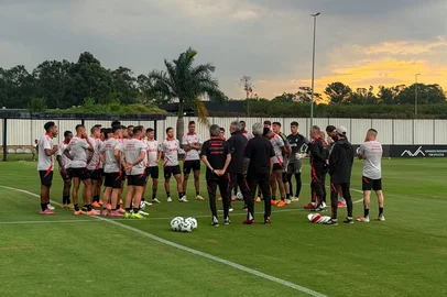Inter , Treino, Abel Braga<!-- NICAID(16178772) -->