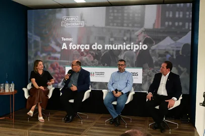 Luis Iarcheski / Divulgação Campo em Debate na Expodireto Cotrijal 2026: painel “Campo em Debate: A força do Município”<!-- NICAID(16241861) -->