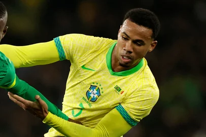 Brazil's defender #03 Gabriel Magalhaes during the International friendly football match between Brazil and Senegal at The Emirates Stadium in London on November 15, 2025.