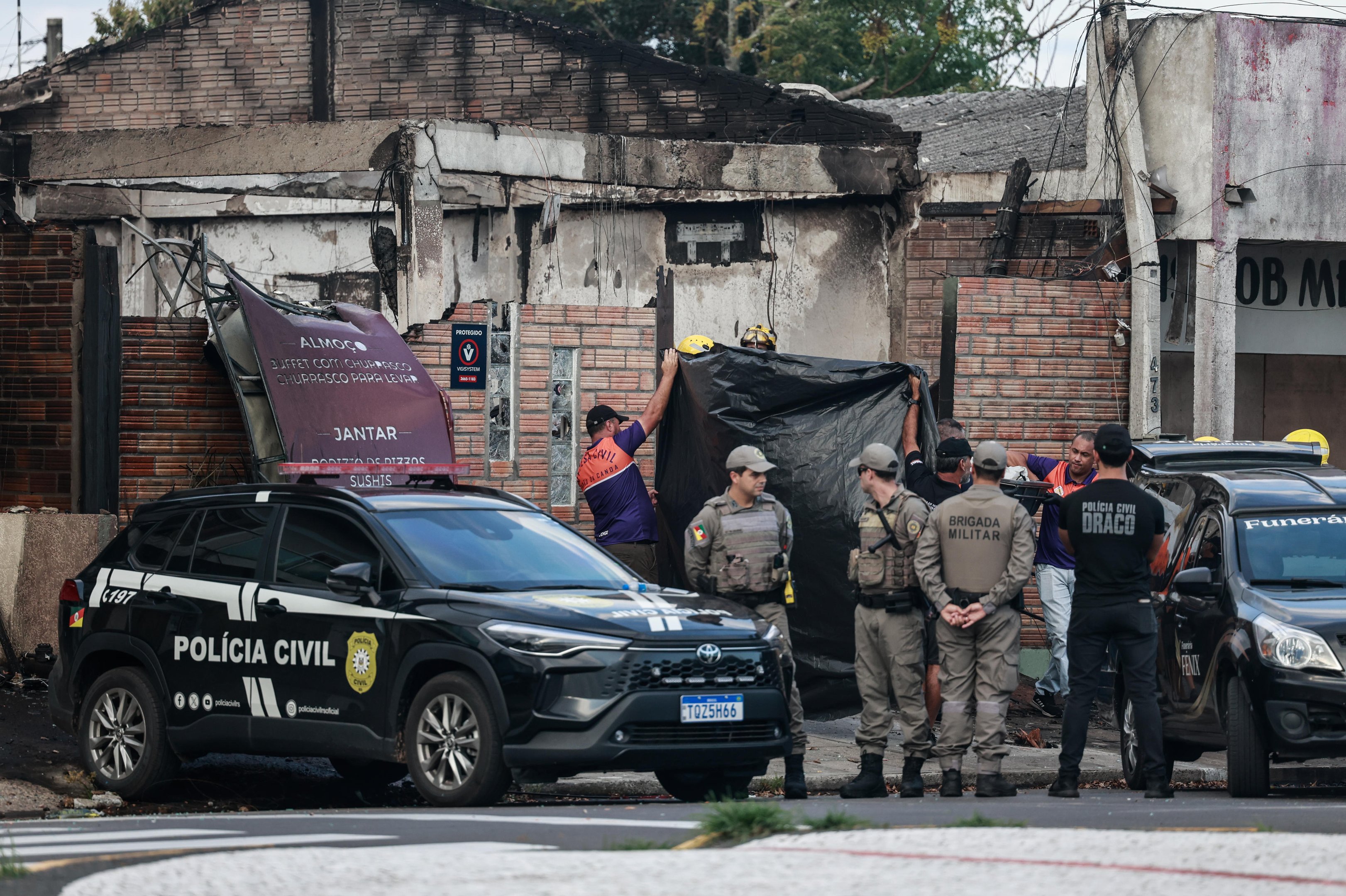 Pol&iacute;cia investiga se houve falha t&eacute;cnica ou neglig&ecirc;ncia em queda de avi&atilde;o em Cap&atilde;o da Canoa