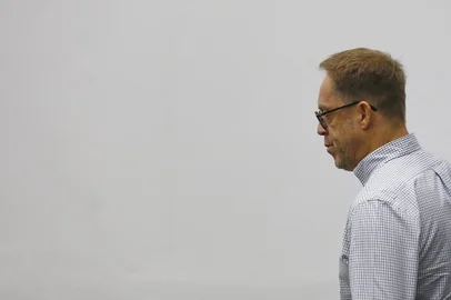 PORTO ALEGRE, RS, BRASIL, 16-03-2020: Reunião na FGF (Federação Gaúcha de Futebol) decide suspender o Campeontato Gaúcho por 15 dias. O presidente da entidade,  Luciano Hocsman, concede coletiva sobre a decisão. (Foto: Mateus Bruxel/Agencia RBS)<!-- NICAID(14452763) -->