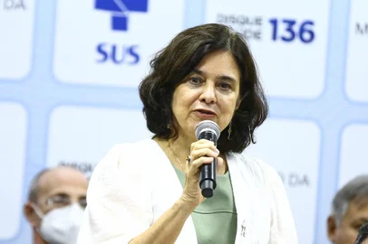 A ministra da SaÃºde, NÃ­sia Trindade, durante cerimÃ´nia de investidura no cargo.Ministra da Saúde, Nísia Trindade.Local: BrasÃ­liaIndexador: Marcelo Camargo/AgÃªncia BrasilFonte: AgÃªncia Brasil/Empresa Brasil dFotógrafo: Reporter Fotografico<!-- NICAID(15319366) -->