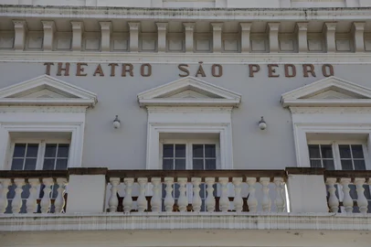 PORTO ALEGRE, RS, BRASIL - 2025.03.05 - O Theatro São Pedro, um dos maiores patrimônios culturais do Estado, passará por uma importante reforma para a implementação de seu Plano de Prevenção Contra Incêndio (PPCI) e acessibilidade. Com previsão de início em 24 de março, a reforma visa garantir mais segurança e inclusão aos visitantes da instituição. (Foto: André Ávila/ Agência RBS)Indexador: Andre Avila<!-- NICAID(15989305) -->