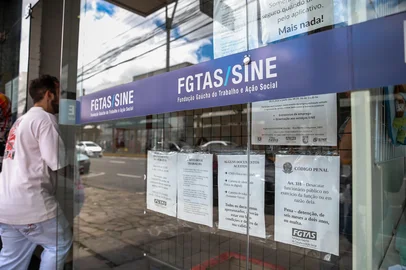 CAXIAS DO SUL, RS, BRASIL, 12/01/2025. Fotos do Sine. (Neimar De Cesero/Agência RBS)Indexador: Neimar De Cesero<!-- NICAID(16202632) -->