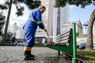 CAXIAS DO SUL, RS, BRASIL, 11/06/2025. Manutenção de espaços públicos, capinas e iluminação pública: saiba o que faz a secretaria de Gestão Urbana de Caxias, que completa três meses de atuação. (Neimar De Cesero/Agência RBS)Indexador: Neimar De Cesero<!-- NICAID(16057269) -->