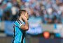 Grêmio vence o Vitória e ameniza a pressão no Brasileirão