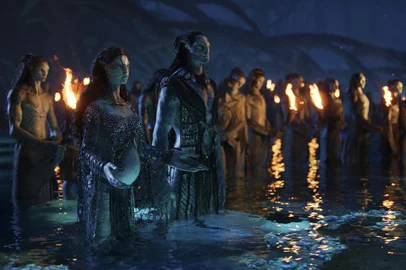 AVATAR: THE WAY OF WATER(L-R): Ronal, Tonowari, and the Metkayina clan in 20th Century Studios' AVATAR: THE WAY OF WATER. Photo courtesy of 20th Century Studios. Â© 2022 20th Century Studios. All Rights Reserved.Indexador: Courtesy of 20th Century Studios<!-- NICAID(15253278) -->