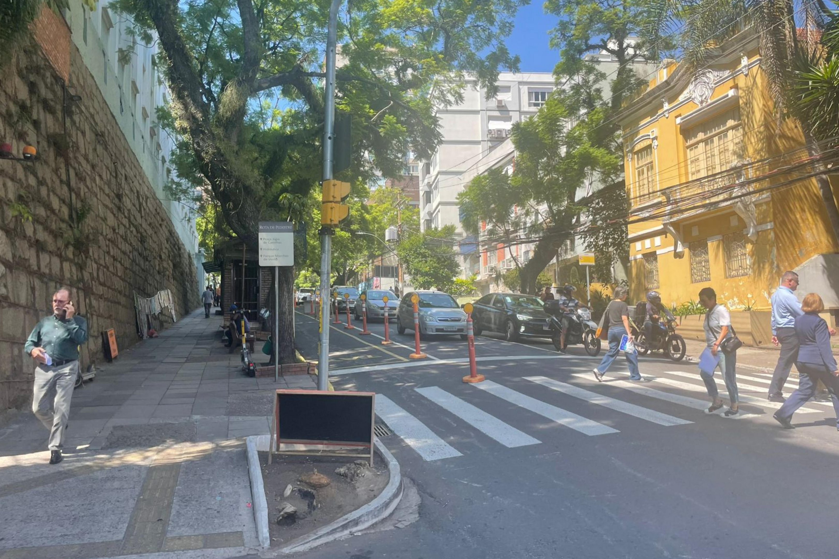 Rua Ramiro Barcelos, em Porto Alegre, ter&aacute; bloqueio parcial por 30 dias