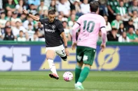 Ziyech.   Coritiba x Botafogo pelo Campeonato Brasileiro no Estadio Couto Pereira, 12 de Outubro de 2026, Curitiba, PR, Brasil. Foto: Vitor Silva/Botafogo. Imagem protegida pela Lei do Direito Autoral NÂº 9.610, DE 19 DE FEVEREIRO DE 1998. Sendo proibido qualquer uso comercial, remunerado e manipulacao/alteracao da obra.Indexador: Vitor Silva / BotafogoFotógrafo: Vitor Silva / Botafogo<!-- NICAID(16385865) -->