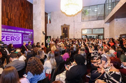 Ministra Cida Gonçalves lança campanha feminicídio zero na Assembleia legislativa<!-- NICAID(16017201) -->