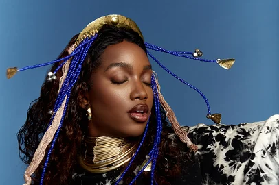 IZA , cantora , show , Donna, capa<!-- NICAID(16229779) -->