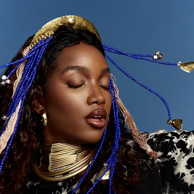 IZA , cantora , show , Donna, capa<!-- NICAID(16229779) -->