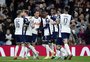 City é eliminado pelo Tottenham na Copa da Liga Inglesa; Casemiro faz dois em goleada do United