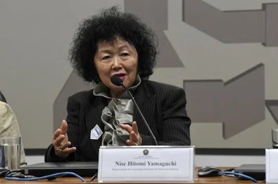 Médica Nise Yamaguchi, pró-cloriquina, fala na CPI da Covid<!-- NICAID(14797345) -->