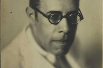 Escritor Mário de Andrade, em fotografia de  Kasys Vosylius. As fotos pertencem à Fundação Biblioteca Nacional, uma das instituições fundadoras da Brasiliana Fotográfica.<!-- NICAID(16084168) -->