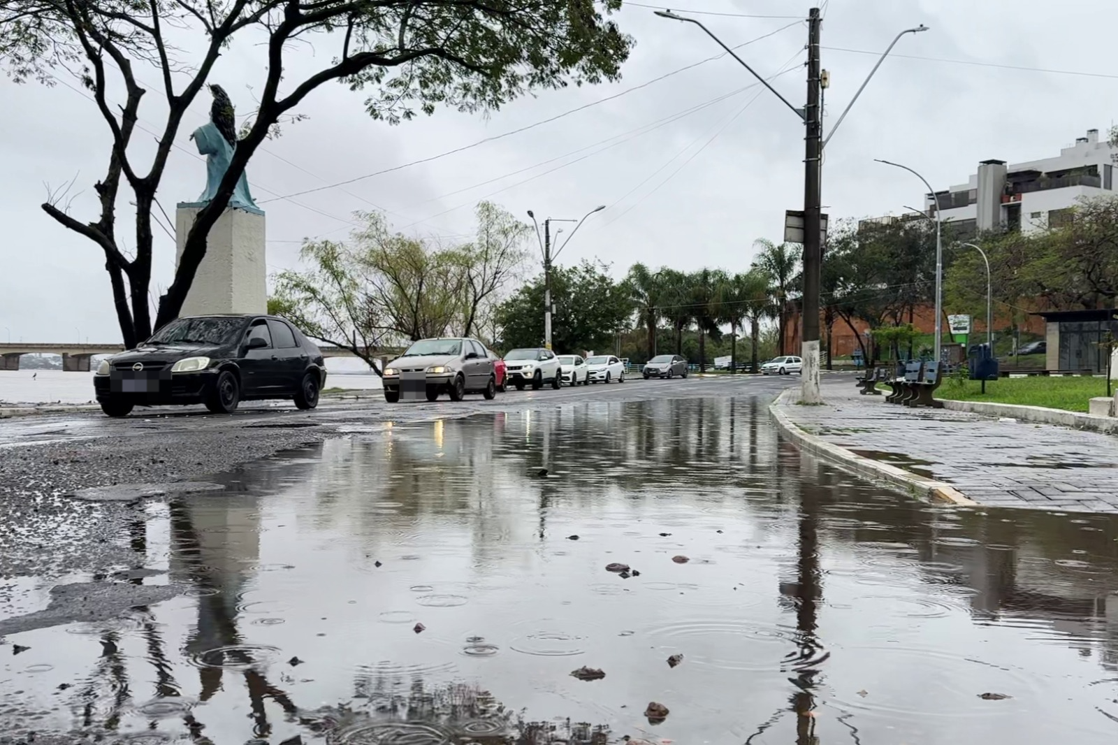 Temporais e ventos fortes marcam o retorno da chuva no Rio Grande do Sul