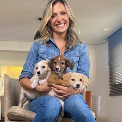 Luisa Mell conta sobre resgates no RS e abertura de novo Instituto.<!-- NICAID(15768098) -->