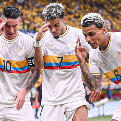 James Rodriguez, Luiz Diaz e Richard Rios na seleção da Colômbia
